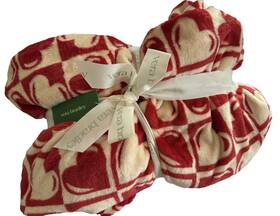Vera Bradley 886003780039 Plush Throw Blanket Graphic Heart Fleece 50 X 80 Valentines