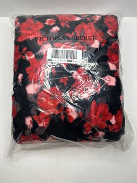 Victorias Secret 667552193446 Blanket Sherpa Throw 50 X 60 Flower Roses Floral Red Pink New