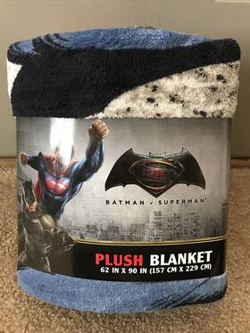 Warner Bros 073558724087 Batman V Superman 62x90 Inch Ultra Soft Plush Blanket Superhero New