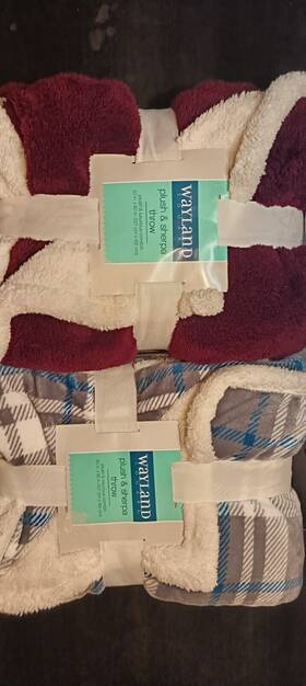Wayland Square 050428650530 2 Deluxe Sherpa Throw Plush Comfort Blanket 50 Inch X60 Red And Plaid