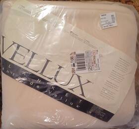 C105878 Westpoint Home Vellux Plush Blanket Queen Size Brand New In Unopened Package Camel Color