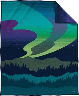 Woolen Mills 445044958925 Northern Lights Blanket