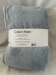 Calvin Klein Oversized Solid Blue Ultra Soft Plush King Blanket Nip. Fixed Price $106.25.