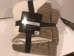 Great Hotels Collection Microlight Reverse To Sherpa Throw. 50 X60. Fixed Price $24.95.