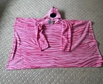 Girls Hoodie Wearable Blanket/house Robe Pink Tiger One Size Flame Resistant Nib. Fixed Price $19.75.