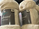 Comfort Bay Embossed 50"X60" Throw Blanket Cream New. Fixed Price $9.53.