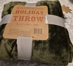 Berkshire Blanket Holly Holiday Throw Green Polyester 55 X 70 In Bedroom. Fixed Price $18.00.