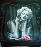 New Marilyn Monroe Heartbreaker Fleece Throw Gift Blanket Roses Dga Soft. Fixed Price $26.95.