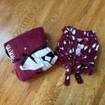 Nwt Vera Bradley Women Fleece Robe With Matching Throw Blanket, Size S/m. Fixed Price $49.00.