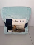 Berkshire Blanket Velvet Soft Throw 50" X 70" Mint Teal. Fixed Price $24.99.