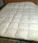 Allergy Luxe Comforter 76" 80" Polyester Filled Full/queen London Luxury Bedding. Fixed Price $46.99.