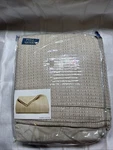 Tommy Bahama - Bamboo Woven Full/queen Blanket X90. Fixed Price $40.00.
