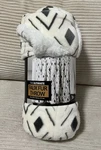 Life Comfort Ultimate Faux Fur Luxurious Reversing To Plush Throw 60"X 70" Cream. Fixed Price $34.99.