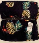Vera Bradley Plush Throw Blanket Toucan Party Pattern Pineapple 80" X 50" New. Fixed Price $33.50.