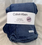 Calvin Klein Oversized Solid Dark Blue Ultra Soft Plush Full / Queen Blanket Nip. Fixed Price $84.15.