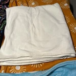 87 X 95 Super Big White Fleece Blanket. Fixed Price $20.00.