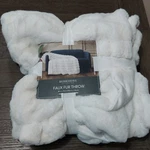 New Berkshire Collection Very Soft Plush Faux Fur Throw Blanket 60"X70" Cream. Fixed Price $35.20.