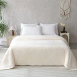 Mainstays Soft Shrepa Faux Shearling Blanket Off White King 102/90. Fixed Price $18.00.