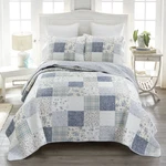 Donna Sharp Blue Pastures Floral Patchwork Country Queen 3 Pc Quilted Bed Set. Fixed Price $174.00.