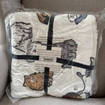 Vera Bradley Essential Throw Blanket 50" X 80" Cat Life Cream 50668-23263. Fixed Price $43.00.