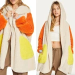 Unhide Shleepy Faux Fur Robe Lightweight Extra Soft Warm Wearable Blanket Size. Fixed Price $85.00.