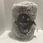 Comfort Bay Teddy Sherpa Throw 50X60 Gray Nwt. Fixed Price $16.99.