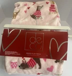 Deco Printed Plush Throw Blanket 50 X 70 Hearts Dogs Pink. Fixed Price $27.00.