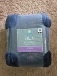 Comfort Bay Plush King Size Navy Blanket 104" X 90" New. Fixed Price $34.99.