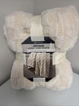 Life Comfort Artisan Mixed Yarn Throw 60IN 70IN White New With Tags. Fixed Price $24.95.