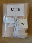 Ugg Bliss Throw Blanket - Quartz (pink) 50" X 70". Fixed Price $60.00.