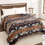 Pendleton Faux Fur Luxe Blanket, New Size Twin. Fixed Price $75.00.