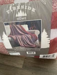 Fireside Heathered Knit Fleece Reverse Throw 50" X 60" Macy's New Red/ag. Fixed Price $40.05.