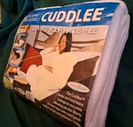 Cuddlee 55 X 70 Cozy Soft Warm Fun Tv Blanket With Sleeves Handy Trends. Fixed Price $6.00.