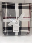 Williams Sonoma Highland Printed Flanne Duvet King/cal. Black White Red Nwt. Fixed Price $200.00.