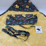 Izzy Mad Dash Blue Zoo Weatherproof Hooded Blanket Set Warm Dry Fuzzy. Fixed Price $20.49.
