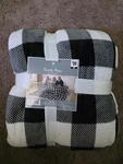 Comfort Bay Family Mega Blanket 132IN X 108IN. Buffalo Plaid. Fixed Price $34.99.