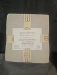 Market Place 100% Coton Waffle Weave Blanket Full Queen Light Grey Brand New. Fixed Price $60.00.
