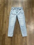 American Eagle Mom Jeans Light Wash High Rise Vintage Style Size 8. Fixed Price $34.99.