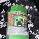 Jay Franco Minecraft Creeper Green Polyester Throw Blanket 53X53IN Video Game. Fixed Price $17.00.