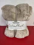 Berkshire Luxe Loft Blanket Beige Tan 98X92 Queen Ultra Soft Plush Cozy New Tags. Fixed Price $32.95.