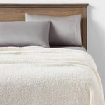 Threshold Cozy Chenille Bed Blanket Cream King. Fixed Price $58.00.