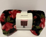 Target Teen Home Printed Rose Faux Fur Throw Blanket 50X60 New. Fixed Price $15.95.