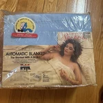 Vtg Sunbeam Twin Electric Warming Blanket Blue New Senses Body Temp, 11 Settings. Fixed Price $54.99.