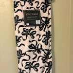 Betsey Johnson Pink & Black Ribbon Bow Ultra Soft Plush Throw Blanket Nwt. Fixed Price $39.20.