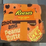 Reese's Peanut Butter Cups Plush Throw Blanket 50" X 60" New Hershey's License. Fixed Price $22.57.