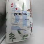 New Soft & Warm Great Bay Home Velvet Sherpa Throw Blanket 50" X 60" Winter. Fixed Price $24.99.