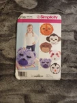 Simplicity Sewing Pattern 2198 Fleece Pillow Circle Animal Throw Craft. Fixed Price $13.49.