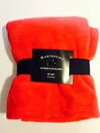 Red Northpoint Supreme Plush Velvet Throw Soft Washable Nwt Blanket 50X60. Fixed Price $45.00.