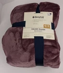 Broyhill Velvet Plush Blanket Queen/king 90" X 102" Soft Purple Throw New. Fixed Price $28.50.