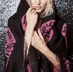 Victoria Secret Black Friday 2018 Throw Blanket 50 X 60 Pink Hearts New. Fixed Price $39.99.